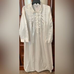 Miss Elaine White Brushed Back Satin Long Nightgown  Sz Med